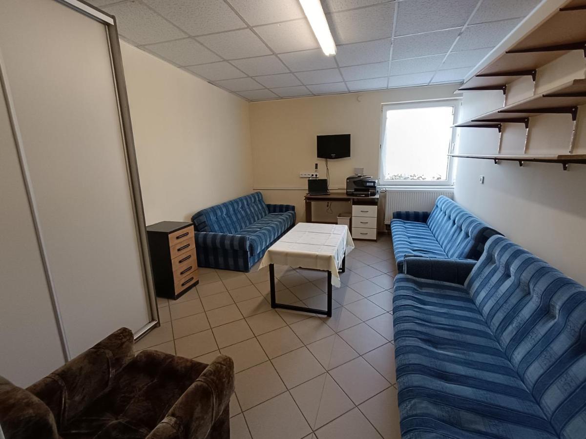 Hostel Welinek Gratis Parking Stęszew Extérieur photo