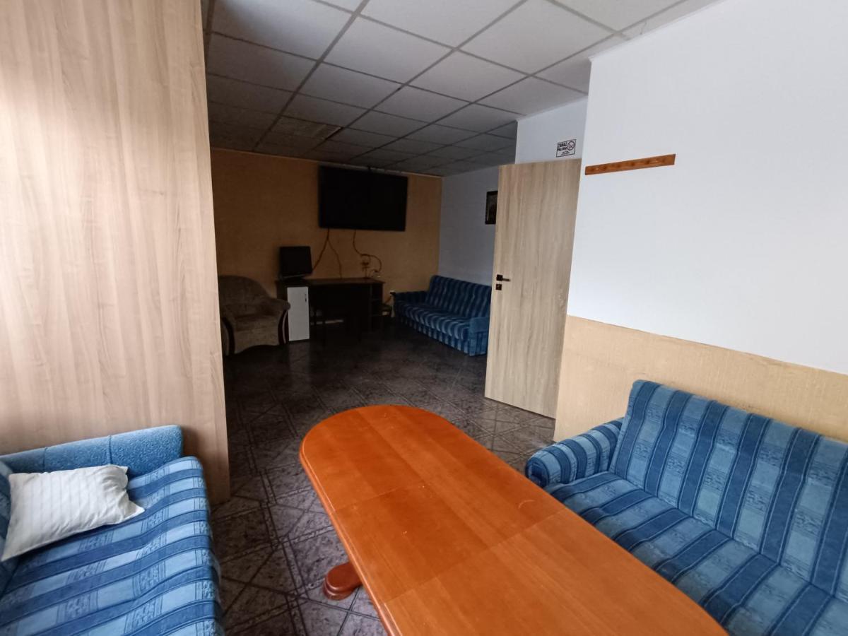 Hostel Welinek Gratis Parking Stęszew Extérieur photo