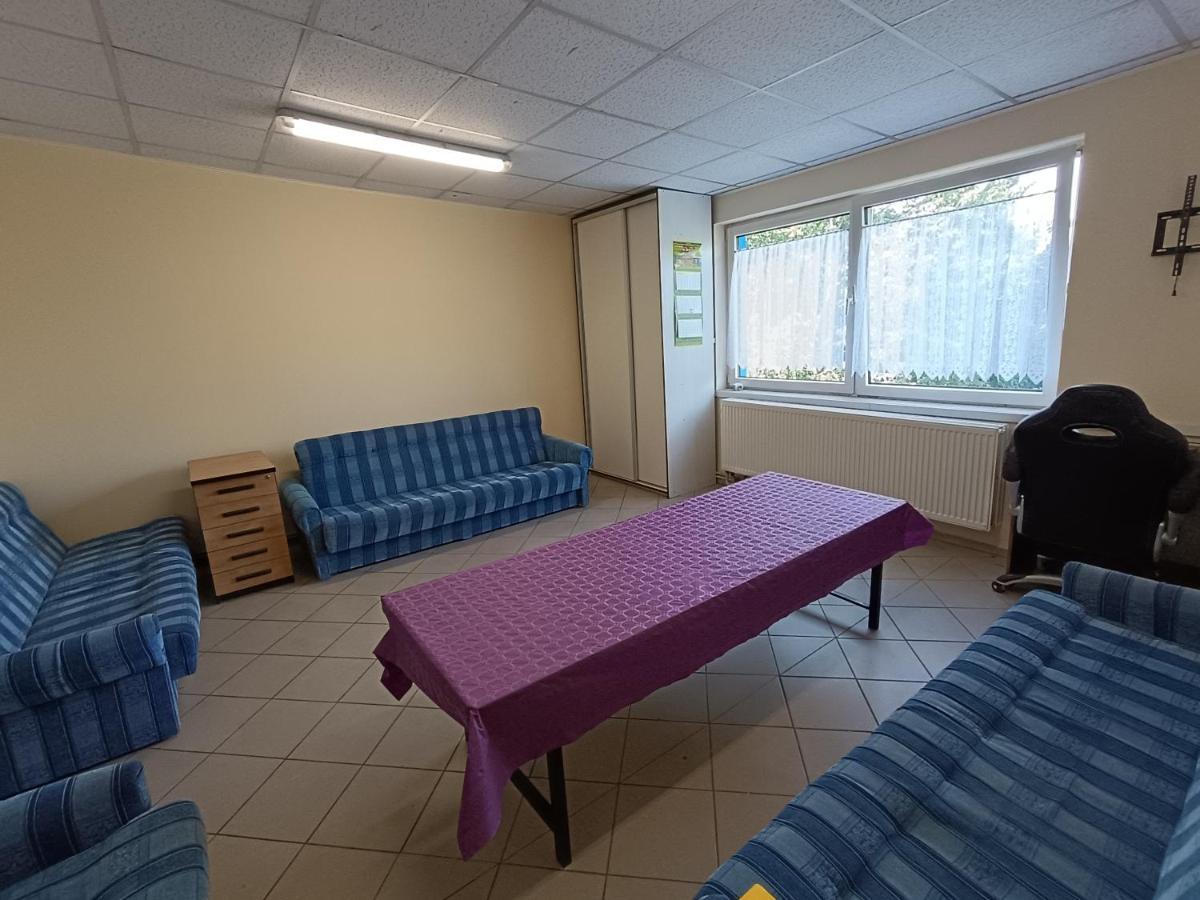 Hostel Welinek Gratis Parking Stęszew Extérieur photo